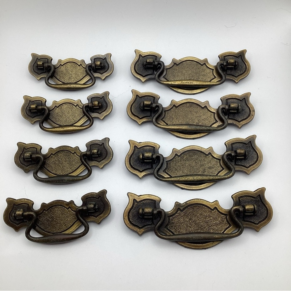 8 Vintage Lyster Brass Color Drop Pulls Drawer Handles Antique Hardware L881/985
